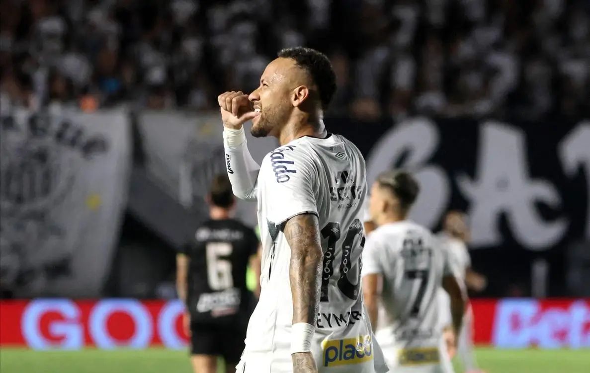  内马尔遭遇三连败，皇家马德里教练面临压力！