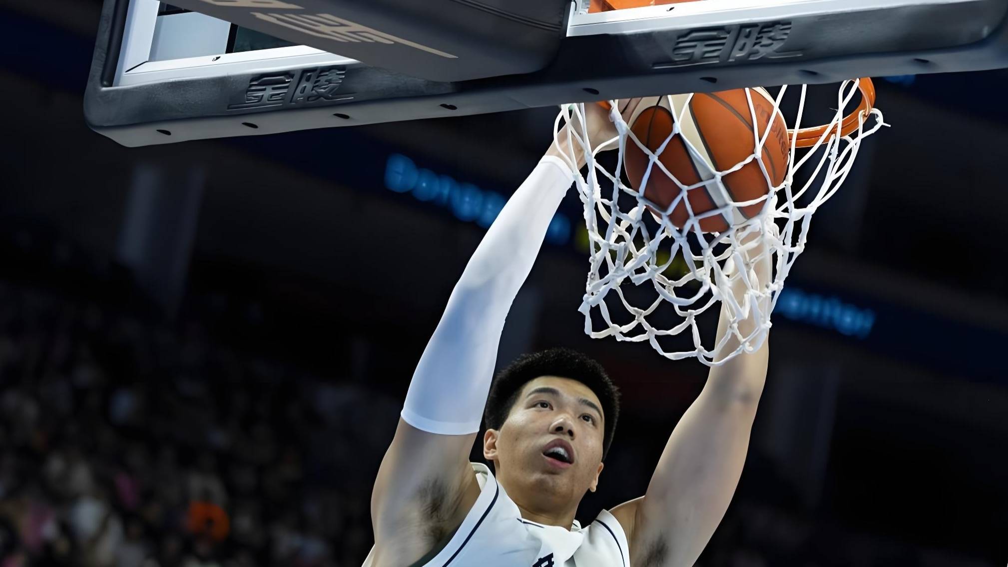 转折点广厦男篮完成体检，欧篮联清晨攻防权衡，引发热议，控场能力受关注的简单介绍