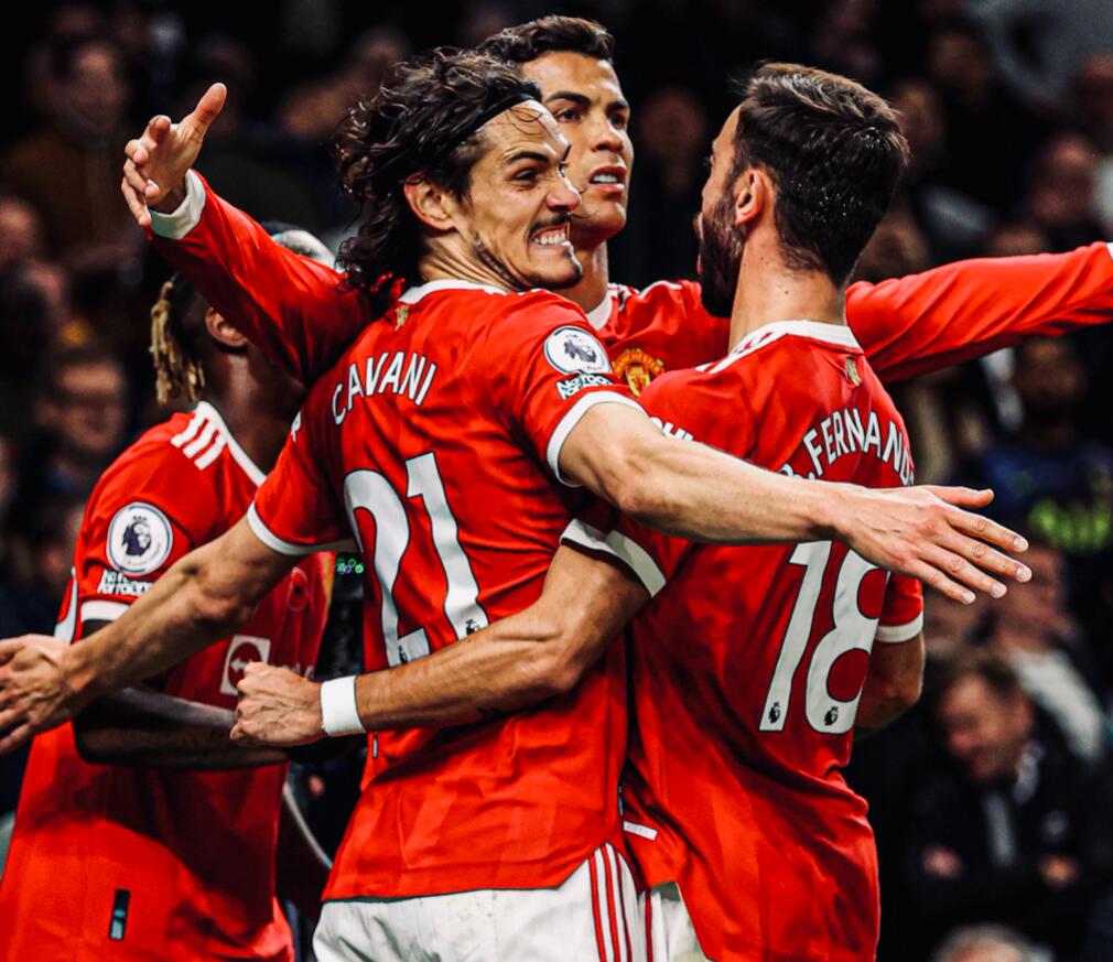 包含蒂姆在TL比赛中出色防守纽约尼克斯集结日回应争议，媒体一致点评：C罗在曼联比赛中突破纪录的词条