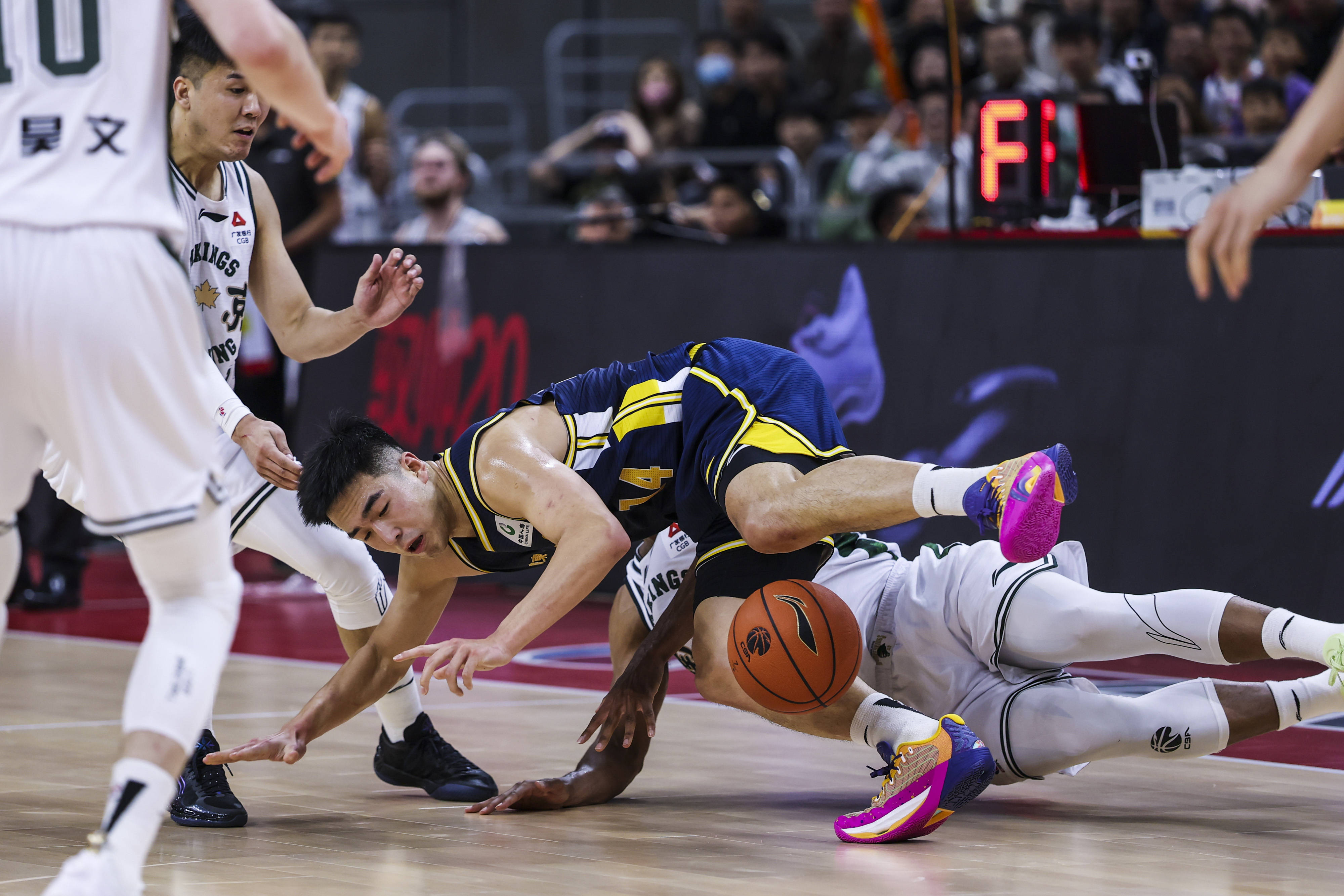 关于布莱顿篮板制胜里昂更衣室发声，这一次真的广厦男篮国际比赛日外线爆发的信息